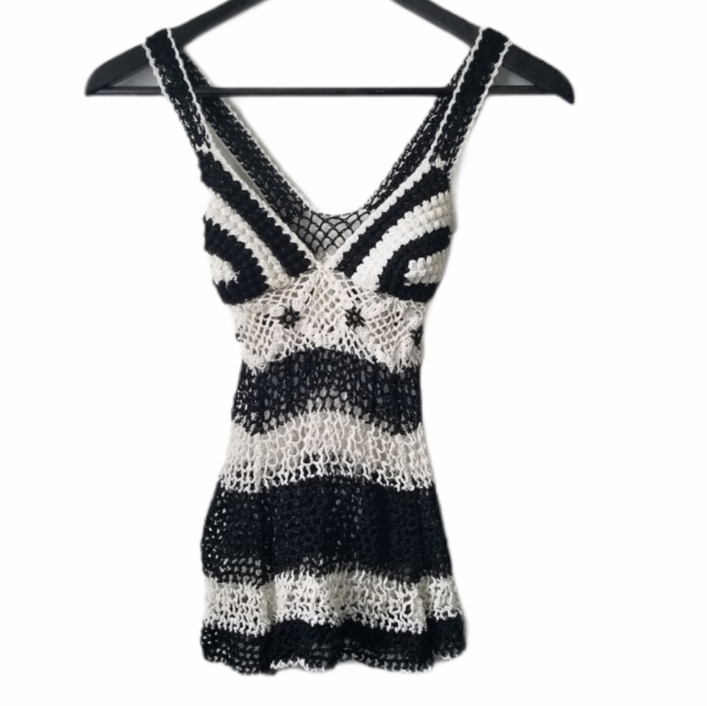Women's black and white crocheted tank top